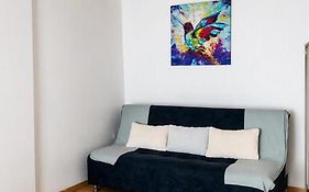 Cómodo estudio en la vía a termales